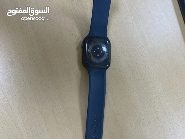 ساعة أبل 7 مستخدمة بحالة جيدة - Apple Watch Series 7 مقاس 45