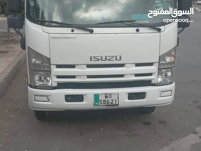 تنك مياه للبيع ايسوزو 2013 وكاله