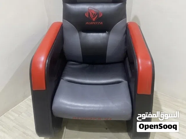 الماركة والموديل: E-Blue Auroza (فئة Gaming Sofa)انا شاريه كرسي طلبيه من بره  استعمال اسبوعين