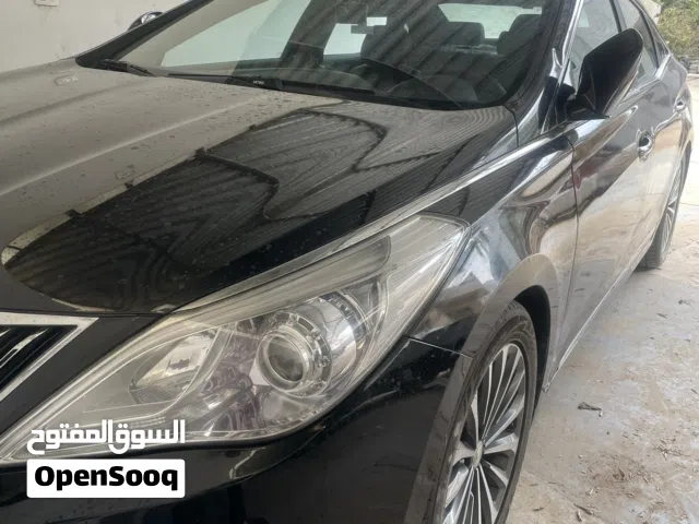 2013 هيونداي ازيرا Standard
