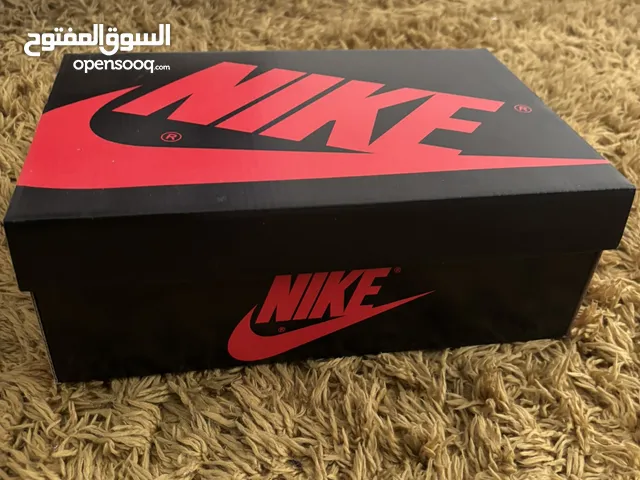 حذاء نايكي جديد غير مستخدم