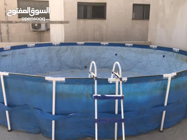 مسبح طول وعرض 5.5 عمق متر مع كامل اغراضة
