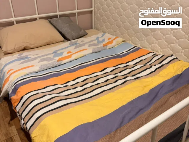 سرير نظيف جداً جداً