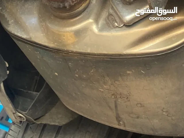 للبيع دبات وكاله لكزس is f350 موديل 2017 ويركب من 2006 علين 2023