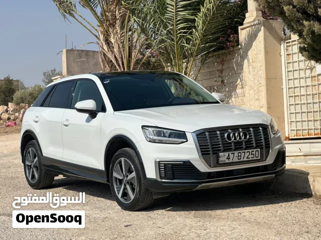 2021, أودي, Q2, Standard