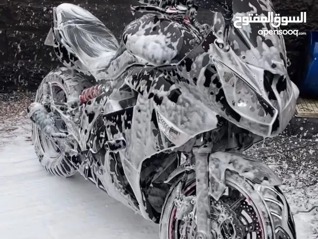 دراجة نارية نوع Kawasaki Ninja 650R