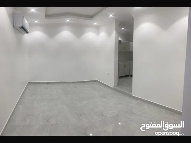 50 m2 Studio Apartments for Rent in Al Ahmadi Eqaila
