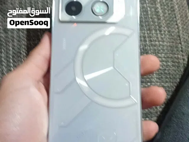 جهاز نضيف جدا نقره وحده بس والله 256 مش مفتوح كل شي شغال القراء الوصفففف