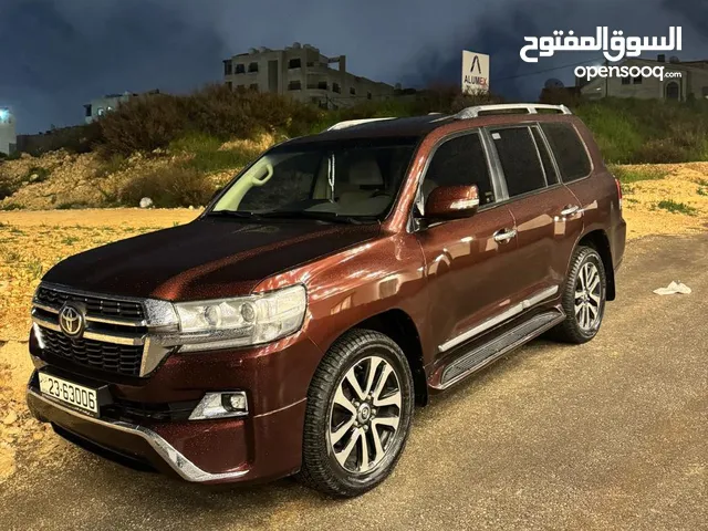 Used Toyota Land Cruiser in Amman