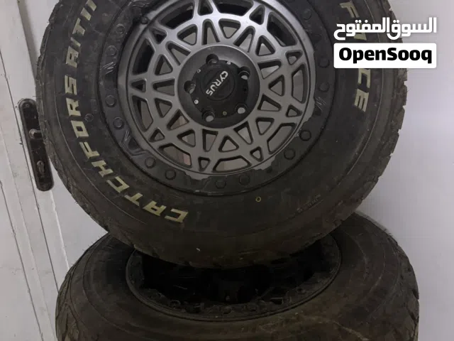 كوشوك خشن + جنط Cyrus 265/65 R17 5 5 براغي – شبه جديد مستخدم أسبوعين