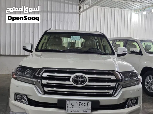 تويوتا لاندكروزر موديل 2017 وايت اديشن كفاله عامه لوحات رقم بغداد العداد 100 الف السعر 50 الف
