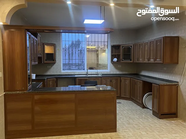 165 m2 3 Bedrooms Apartments for Rent in Amman Shafa Badran