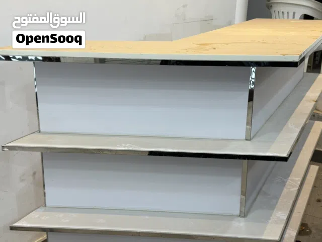 كاونتر استقبال/طاولة عرض متعددة الاستخدامات للبيع
