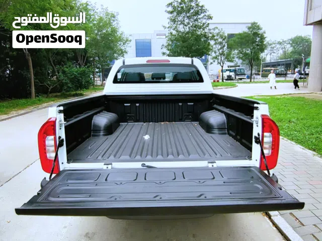 سيارة لنقل وتوصيل البضائع والاثات واي شي عندك