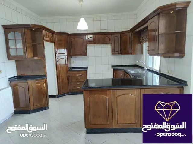 151m2 3 Bedrooms Apartments for Sale in Amman Deir Ghbar