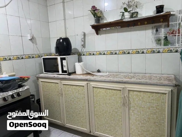 خزانه المطبخ للبيع مترين  نظيف