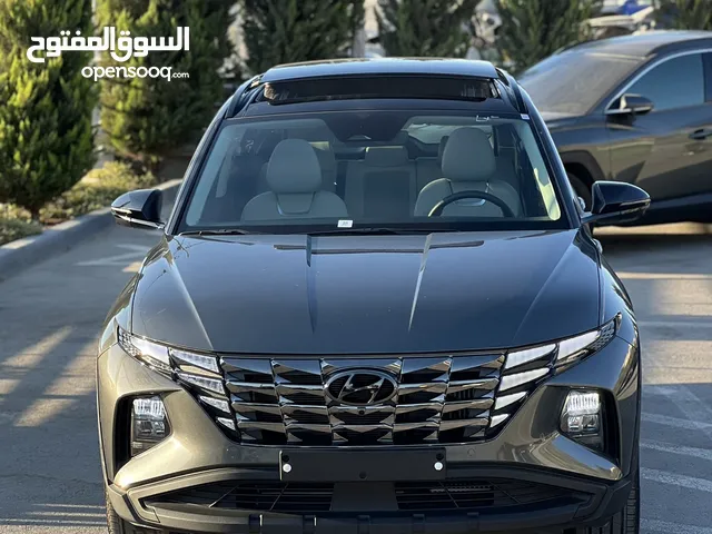 هونداي توسان هايبرد  بلاك ايديشن كامل الاضفات لون مميز  سنة الصنع 2022