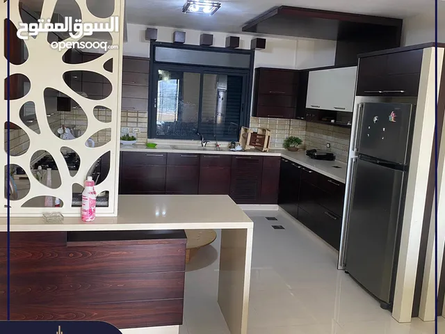 170 m2 3 Bedrooms Apartments for Sale in Ramallah and Al-Bireh Baten AlHawa