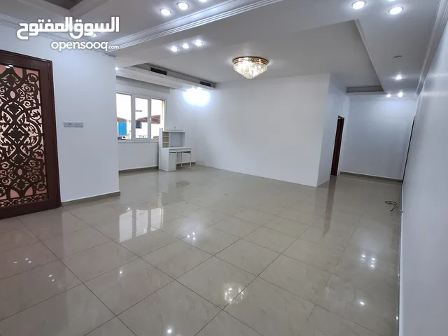 500 m2 5 Bedrooms Villa for Rent in Hawally Bayan