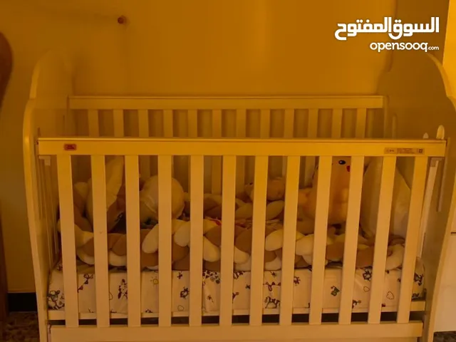 سرير اطفال