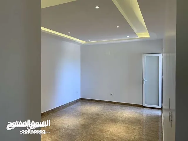 130 m2 3 Bedrooms Apartments for Sale in Tripoli Al-Karuba