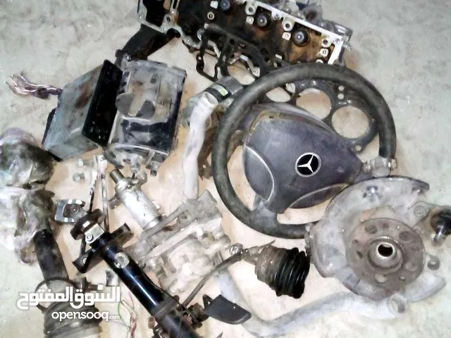 بعض القطع الغيار مرسيدس. a140 ..a160