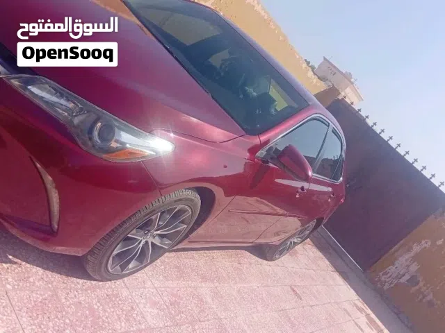 2017 تويوتا كامري XSE