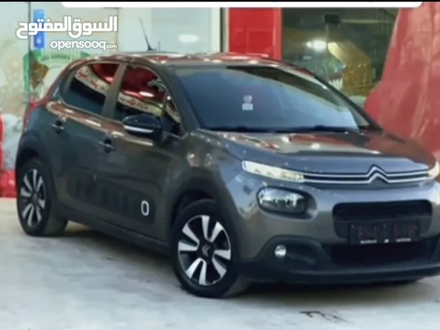 سيارة ستروين 2018 ترخيص 17 99000 كم فحص نخب ولا غرام بويه... دهان شركة