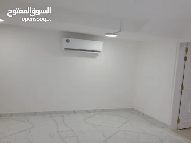 70 m2 1 Bedroom Apartments for Rent in Al Ain Zakher