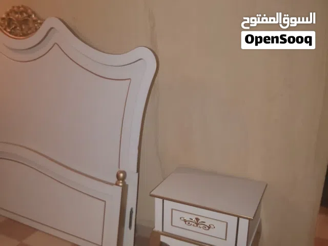 اعلان عن بيع سرير