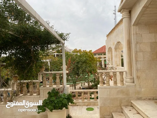 649m2 More than 6 bedrooms Villa for Sale in Amman Shafa Badran