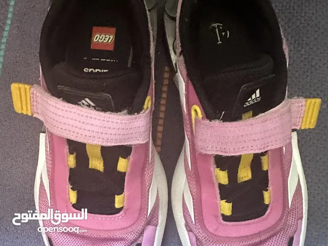 Adidas lego shoes size 36 حذاء من نوع اديداس ليفو النمرة 36