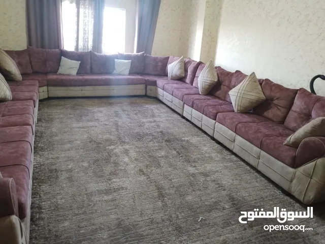 طقم ةنب بحال الوكاله للبيع وبسعر مغري  البيع اقل من نصف الثمن  استعمال اقل من ثلاث شهور