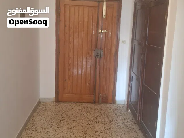 شقه قريبه من جميع خدمات موقعها ممتاز