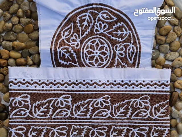 كمة خياطة يد درجة أولى جودة عاليه جداً  مقاس 11  اللون بني غامق يختلف قليلاً عن الصوره