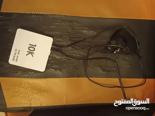 جهاز تشغل عبر الإنترنت يمكن تنزل التطبيقات عليه مع سلك التشغيل و سلك HDMI 10k 4GB 64GB شغال 100/100