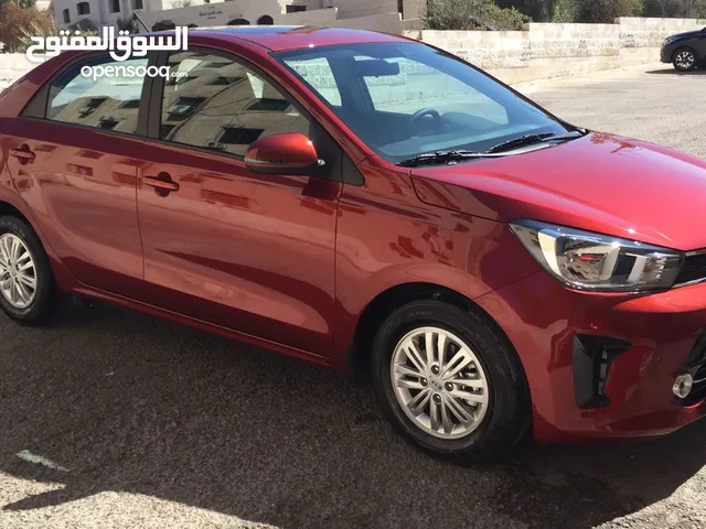 Sedan Kia in Amman