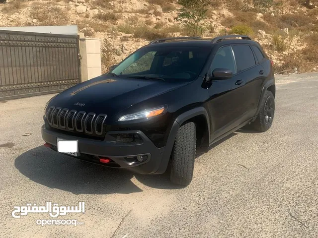 جيب شيروكي - تريل هاك - 2018 - CHEROKEE TRAILHAWK 4x4