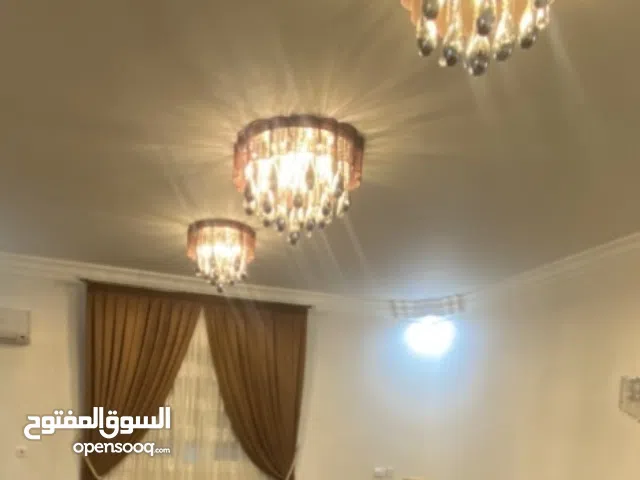 ثريات مستعمله