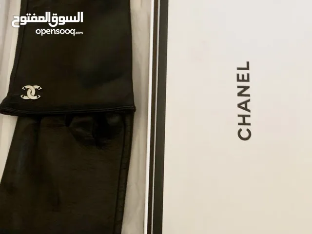 gloves CHANEL