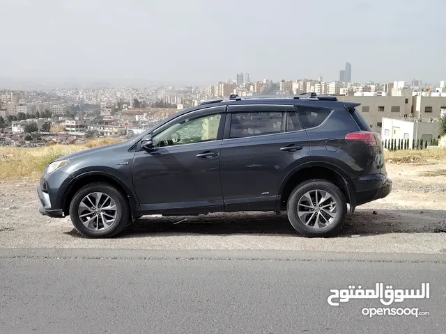 Used Toyota RAV 4 in Amman