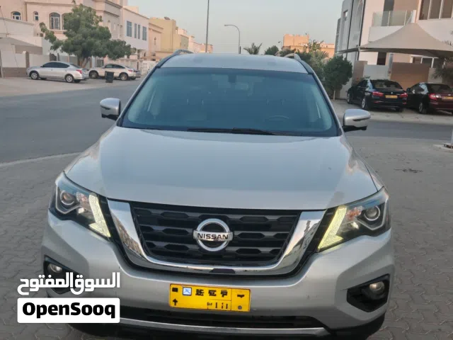 Used Nissan Pathfinder in Muscat