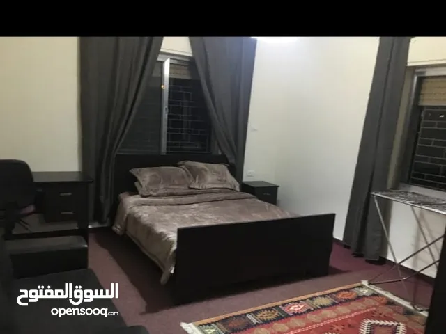 استوديو_مميز للإيجار – رام الله وسط البلد  قرب جامع جمال عبد الناصر