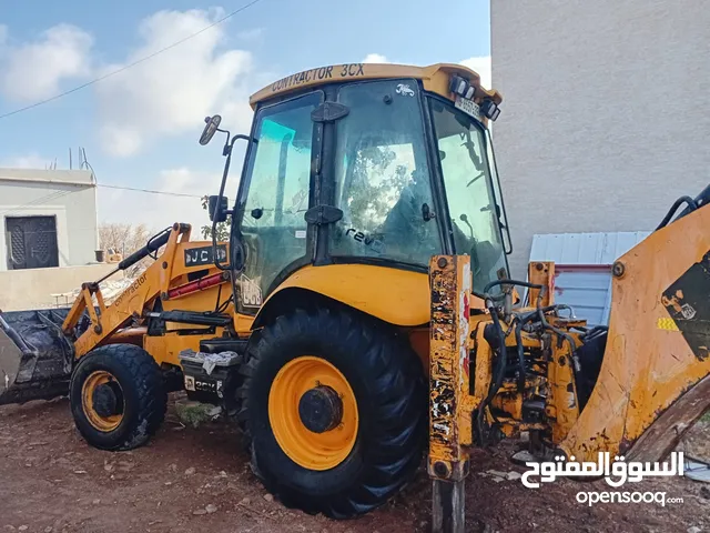 باجر Jcb مرتب مع شاكوش  وعجلين سبير خلفي واماي وكف 40