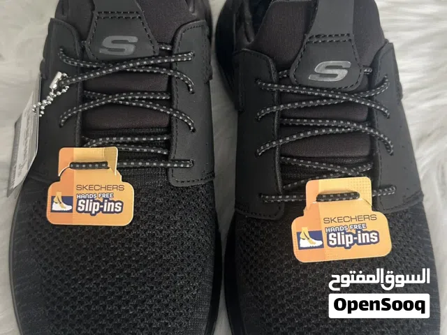 للبيع حذاء ( جوتي ) أصلي من شركة Skechers