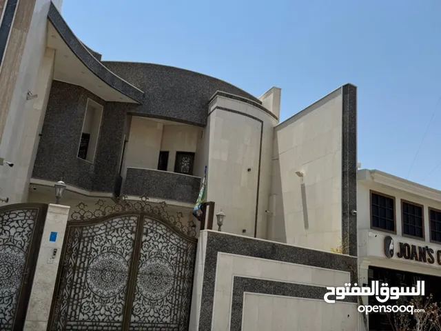 بيت للبيع في بريهه شارع فندق البصره بناء حديث