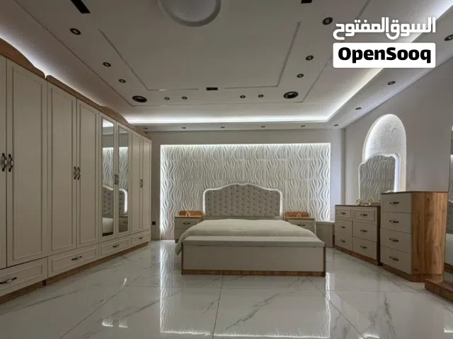 احجز الان غرفة اخشاب تركي 10 قطع شغل درجة اولى كنتور وملحق 320سم ارتفاع 230 سرير والشازلون مخزن