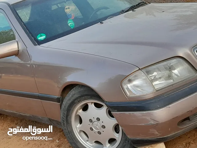 Used Mercedes Benz C-Class in Qasr Al-Akhiar