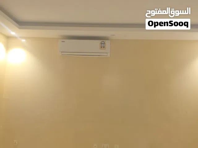 Family Only – FLAT for Rent in New Hidd