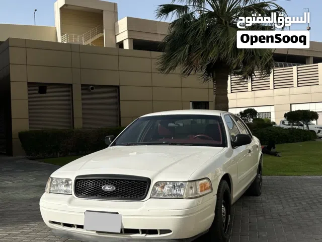 2011 فورد كراون فكتوريا Standard